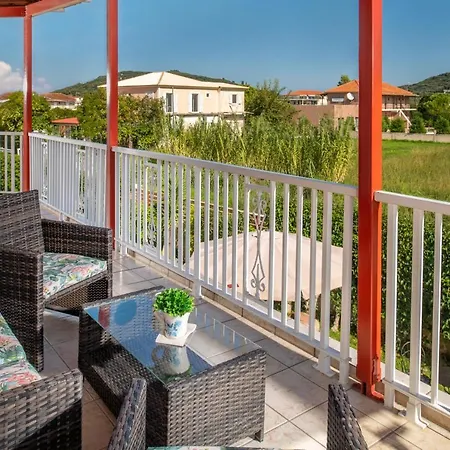 Diogenis House Holiday home *
