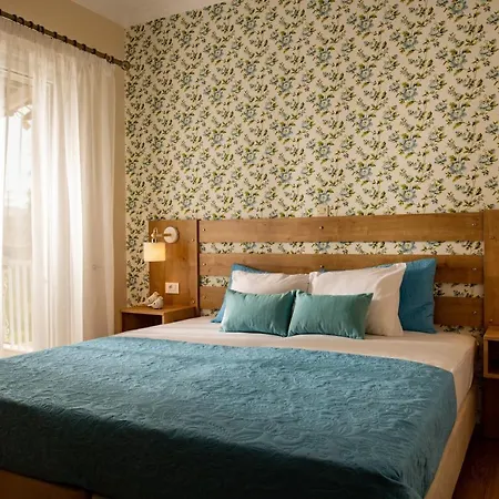 Holiday home Diogenis House